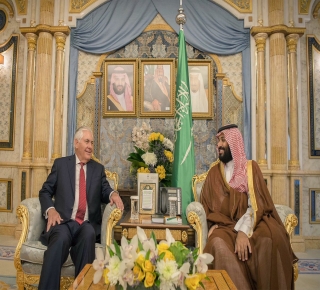رهان على وساطة الكويت: أزمة قطر مستمرة تحت السقف الأمريكي