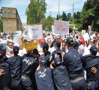 إضرابات الجزائر: فوضى وتعفَن والرئيس أكبر الغائبين