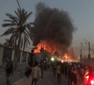 تقديرات: لا يجب الذهاب بعيدا في تعليق الآمال على الاحتجاجات في البصرة لقهر النفوذ الإيراني