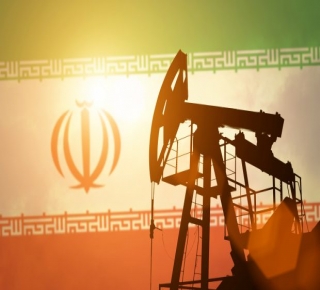 كل حرب شنتها أمريكا في العقدين الماضيين أضعفتها: يولتون يريد الحرب على إيران والعقوبات الاقتصادية غالبا ما تفشل