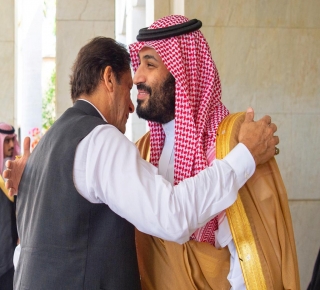 محمد بن سلمان أكثر استعدادا بعد خسائره في اليمن: اتخذت السعودية وإيران خطوات نحو محادثات غير مباشرة